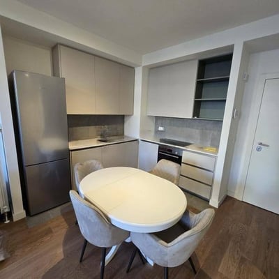 Alquiler de un elegante apartamento de 2 habitaciones, 55 m², BW Quartet Residence, Belgrado, Serbia